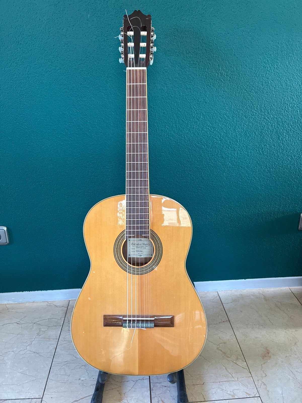 Salvador Ibanez GA5W-NT Klassieke Gitaar - Breed Hals, Ophalen, Gebruikt, Klassieke of Spaanse gitaar