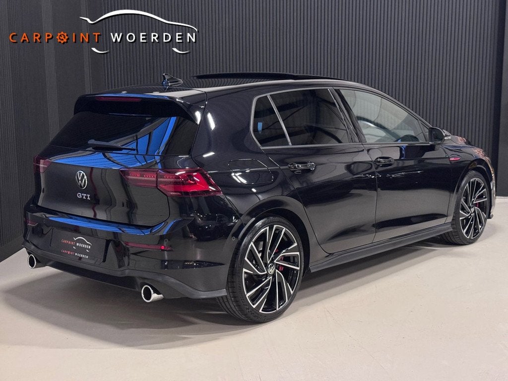 Volkswagen Golf 2.0 TSI GTI PANO | HUD | LEDER | DYNAUDIO |, Zwart, 4 cilinders, 1984 cc, Zwart