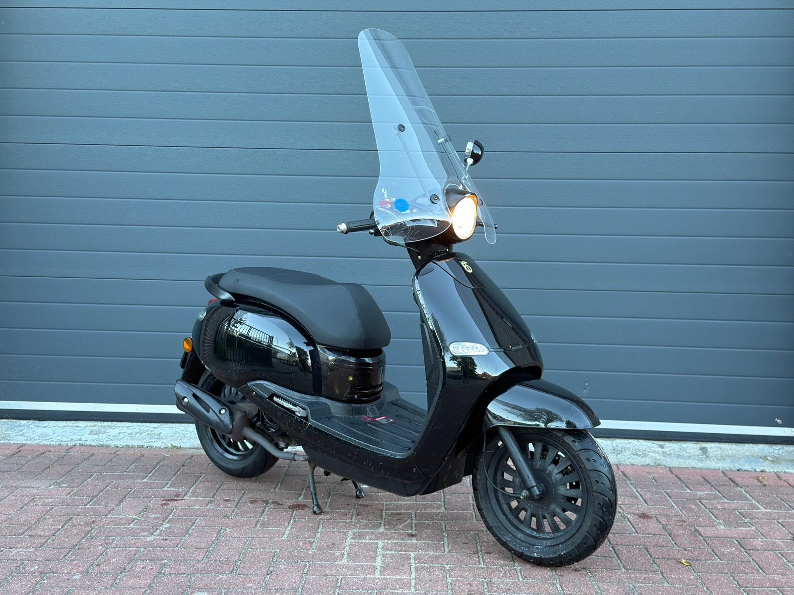 BTC Cruise E4 scooter vespa look 4T 2020 9500km WINDSCHERM, Gebruikt, Benzine, Ophalen, Overige merken