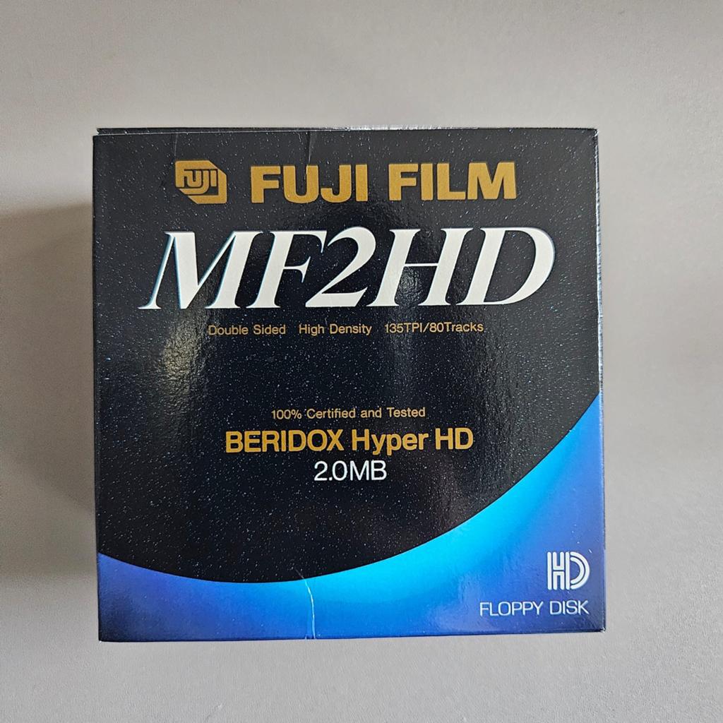 Fuji MF2 HD Floppy Disk - Nieuw en Ongebruikt Pakje, Computers en Software, Harde schijven, Nieuw, Desktop, Intern, HDD, Overige aansluitingen