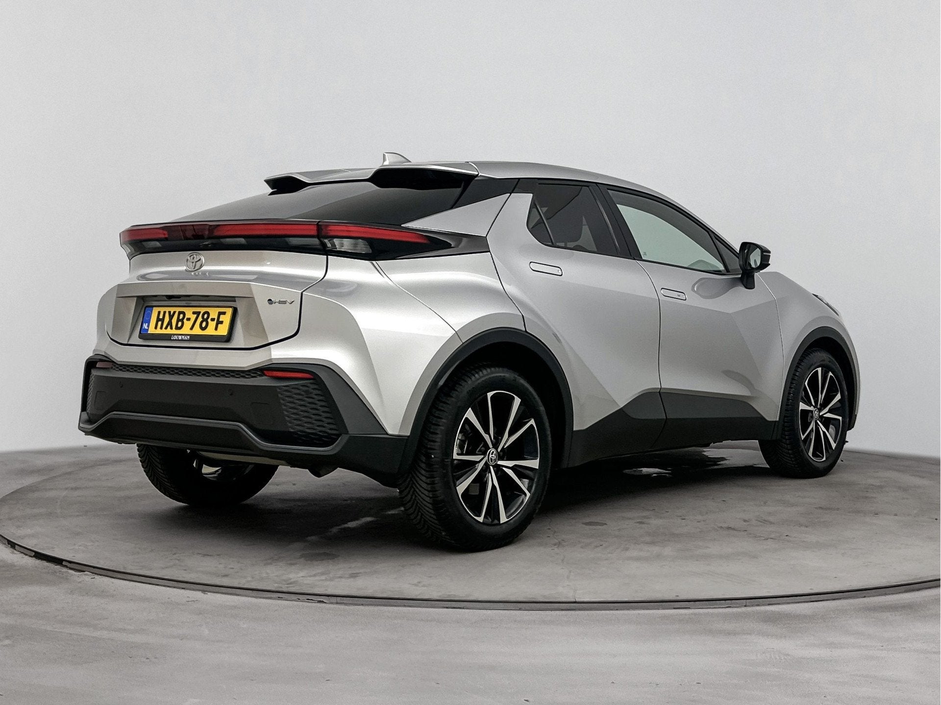 Toyota C-HR 1.8 Hybrid 140 Dynamic + | Stoel+Stuurverwarming, Auto's, Stof, 4 cilinders, 122 pk, Bedrijf