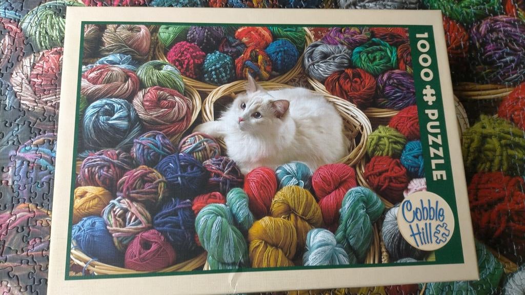Cobble Hill Fur ball legpuzzel, Hobby en Vrije tijd, Ophalen of Verzenden, 500 t/m 1500 stukjes, Zo goed als nieuw