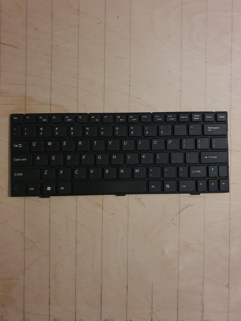 Klein toetsenbord voor kleine laptop., Computers en Software, Toetsenborden, Ophalen of Verzenden