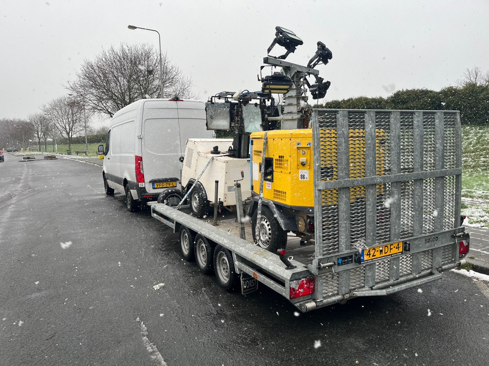 GEZOCHT lichtmastem mobiele lichtmast generator Atlas Copco, Ophalen, Gebruikt, Lamp met armatuur, Met statief