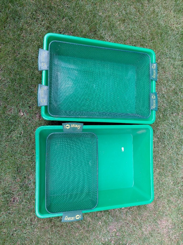 Te koop 2 aasbakken + zeven., Ophalen, Gebruikt, Overige typen
