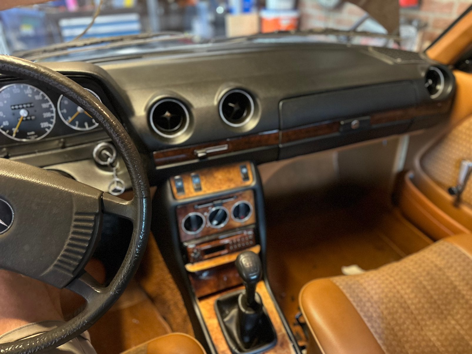 Mercedes-Benz 200-Serie 2.7 280 CE 1977 Bruin, foto 8