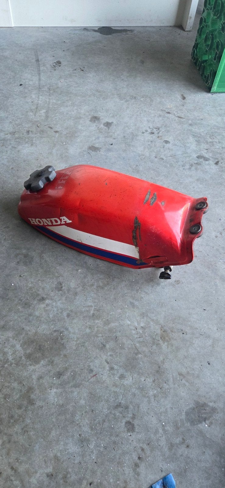 orginele Honda mt5 mt8 tank niet lek en brandschoon, Fietsen en Brommers, Ophalen of Verzenden, Gebruikt, Tank, Overige merken
