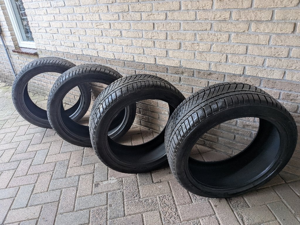 4x Continental winterbanden 255/40 R20 101V XL 7,5-8 mm 2024, Auto-onderdelen, Banden en Velgen, Ophalen, Gebruikt, 255 mm, Winterbanden