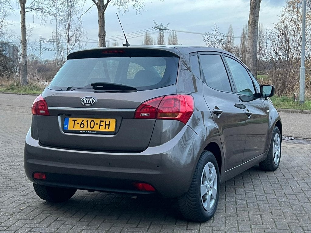 Kia Venga 1.6 CVVT Edition Automaat,airco,hoog instap, Auto's, 15 km/l, 4 cilinders, Bruin, Leder en Stof