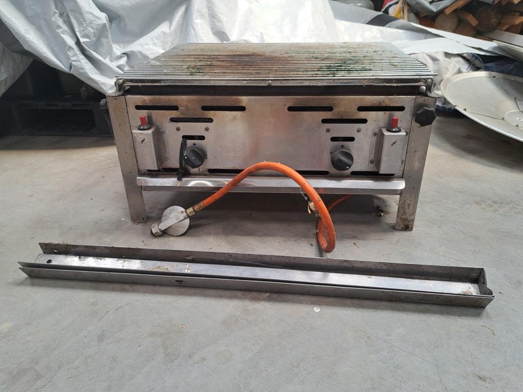 Hendi Grill-Master Maxi Gas BBQ - Professionele Kwaliteit, Ophalen, Gebruikt
