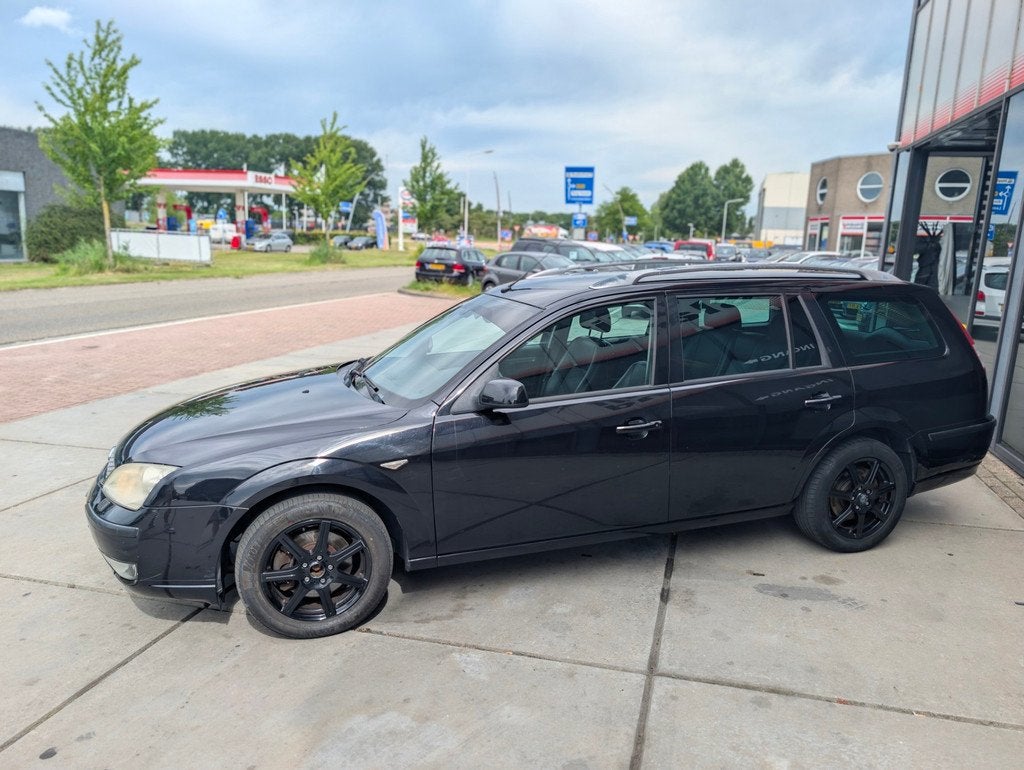 Ford Mondeo Wagon 2.0-16V Platinum - Clima - Stoelverwarming, Auto's, Ford, Voorwielaandrijving, Zwart, Zwart, Origineel Nederlands