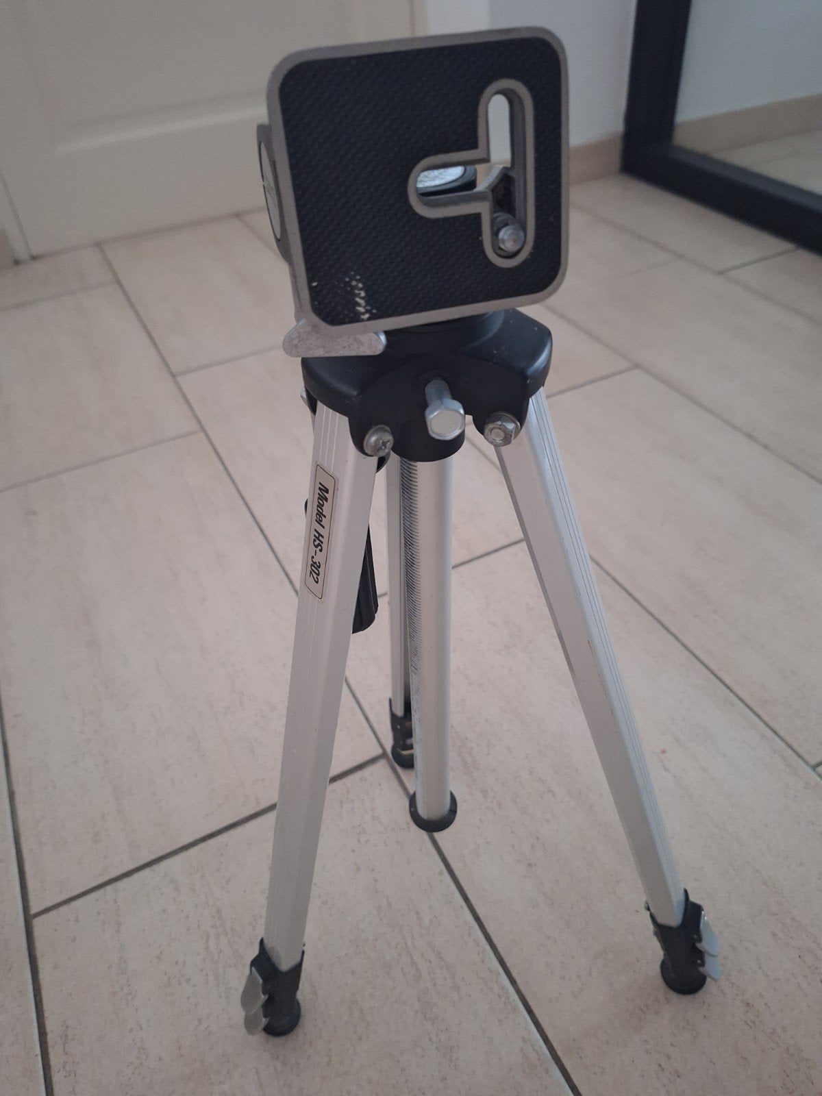 Compact en stevig statief - Ideaal voor fotografie, Met balhoofd, 125 cm of minder, Zo goed als nieuw, Hama