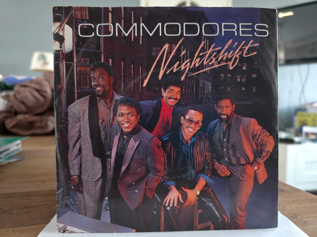 7" Single Commodores - Nightshift / I Keep Running, Gebruikt, 7 inch, Ophalen of Verzenden, Pop