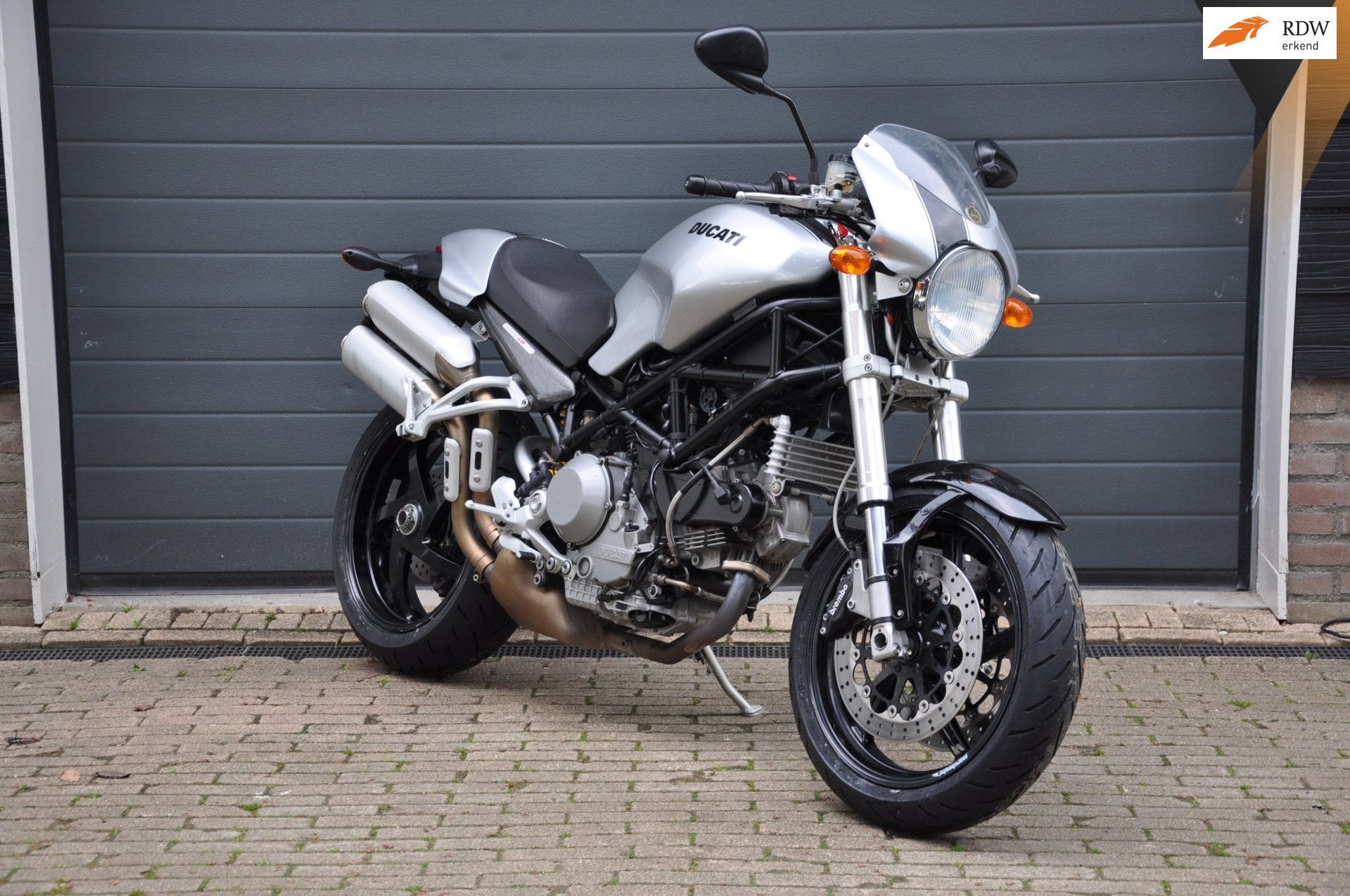 Ducati Monster S2R 1000 9500 kilometers!, 992 cc, Bedrijf, Meer dan 35 kW, Info@witteveenmotoren.nl