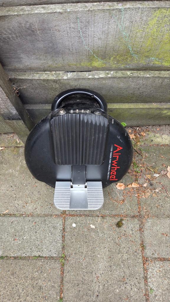 Airwheel mono wheel, Fietsen en Brommers, Ophalen of Verzenden, Gebruikt, Gewone step