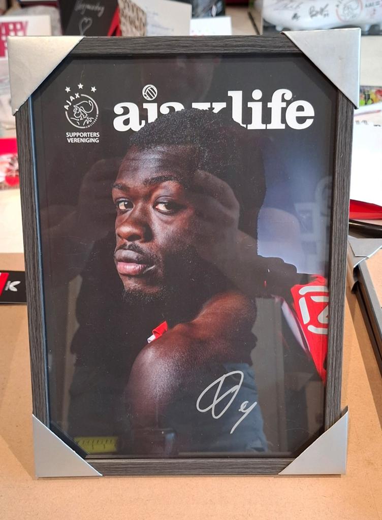 Ajax ingelijste posters met handtekening van oa Brobbey, Ophalen of Verzenden, Hout, Minder dan 50 cm, Minder dan 50 cm