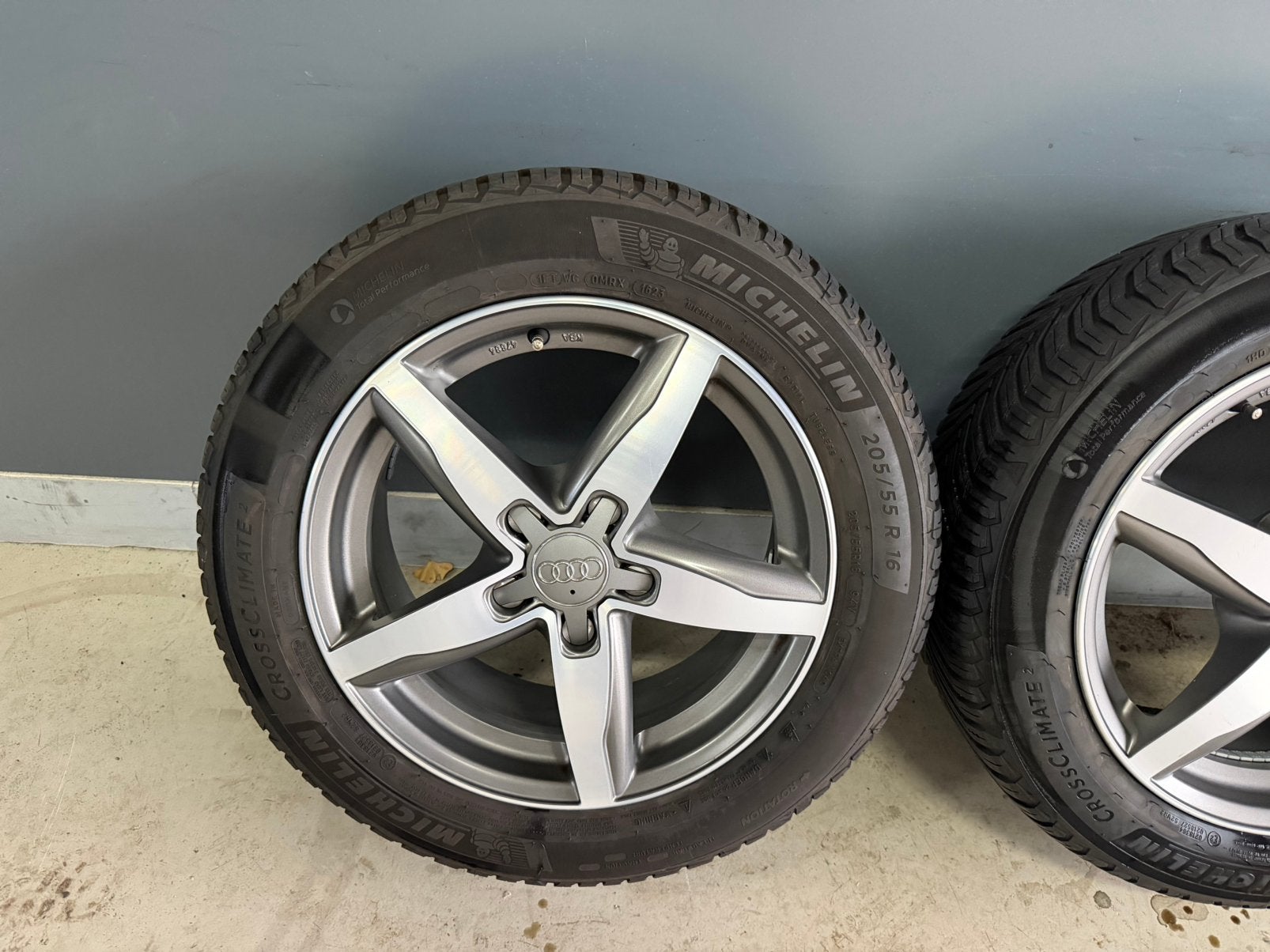 Audi A3 16 inch velgen 5x112 Allseason, 16 inch, Banden en Velgen, All Season, 205 mm