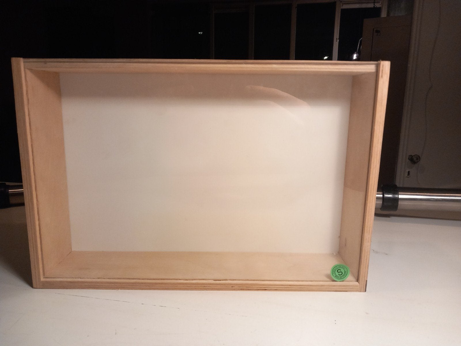 kleine wand vitrine ikea, Huis en Inrichting, Ophalen, Minder dan 50 cm, Gebruikt, Overige houtsoorten