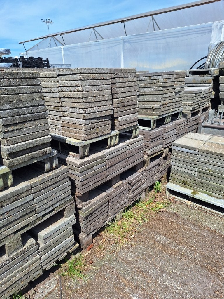2500 Grijze betontegels 30x30x4cm., Tuin en Terras, Ophalen, Gebruikt