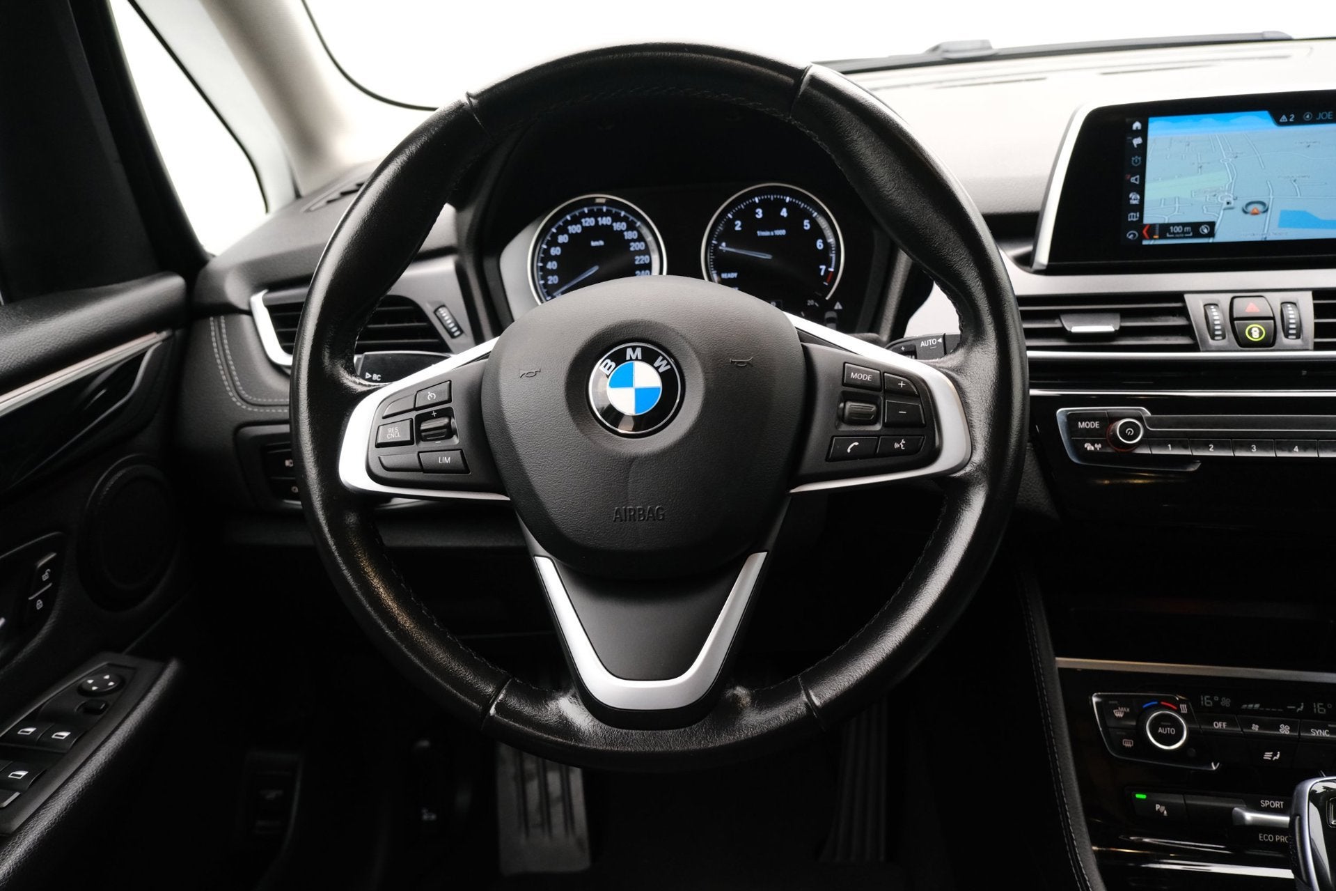 Foto 10 van BMW 2-serie Active Tourer 218i Executive Cam|Clima|LED