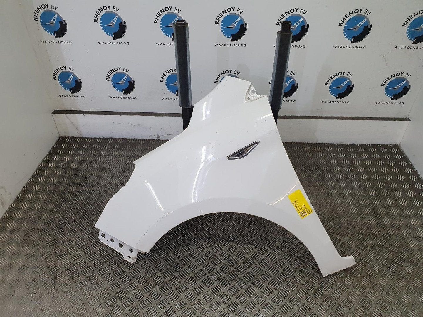 FORD KA+ VOORSCHERM L 2017, Ophalen of Verzenden, Gebruikt, Stiba lid