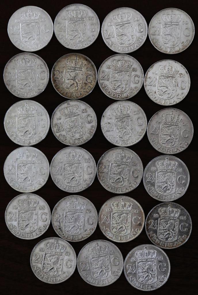 Zilveren Rijksdaalders (2,5 gulden) Juliana 23 stuks, Postzegels en Munten, Munten | Nederland, Koningin Juliana, Zilver, 2½ gulden