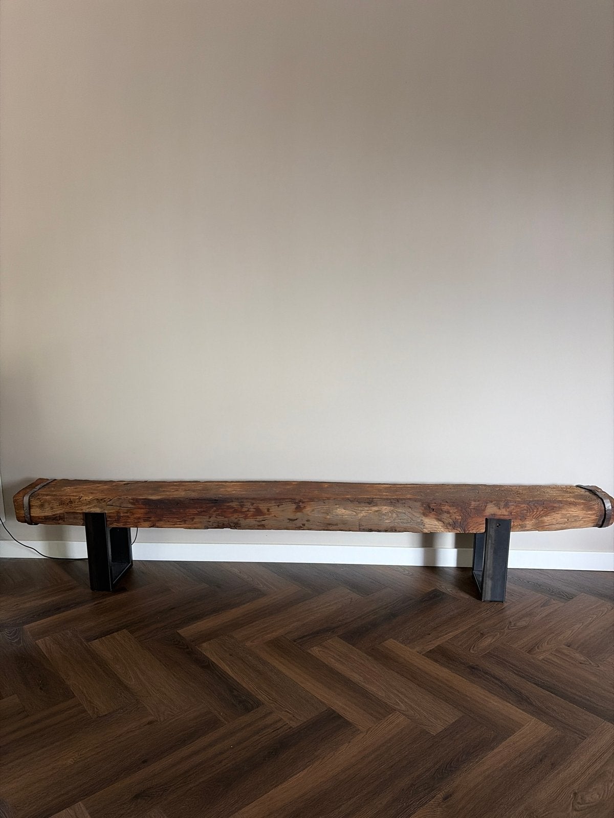 Robuuste Spoorbiels tv meubel- 2.60m lang, 45cm hoog, Ophalen, Gebruikt