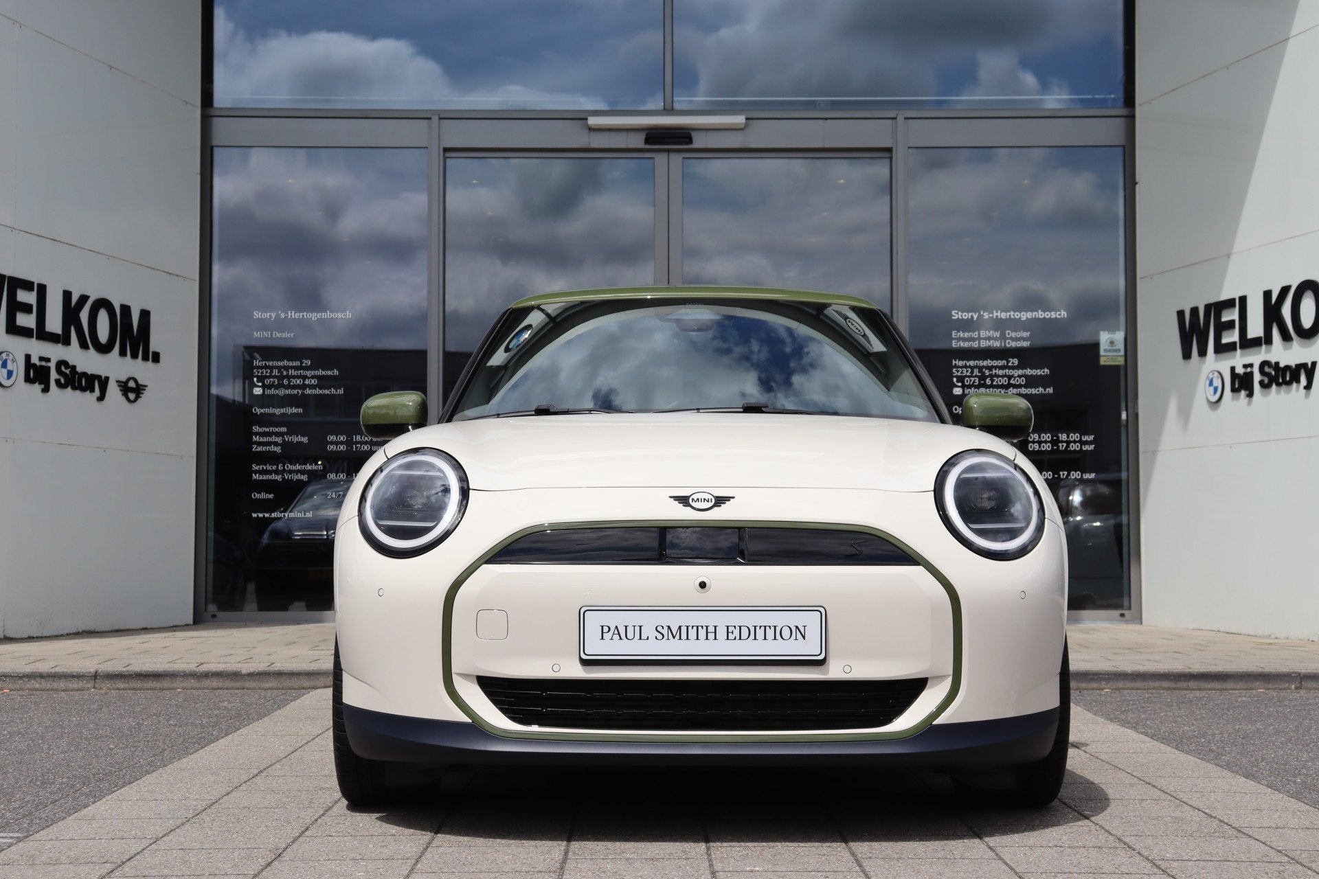 MINI Hatchback Cooper SE / Pakket XL / Panoramadak / Comfort, 4 stoelen, Leder en Stof, Head-up Display, Nieuw