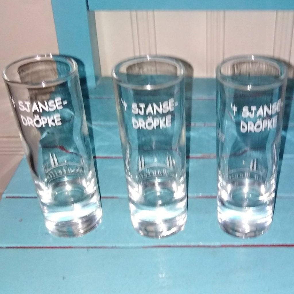't Sjanse Dropke borrelglaasjes set van 3 stuks, Ophalen, Zo goed als nieuw, Borrel- of Shotglas