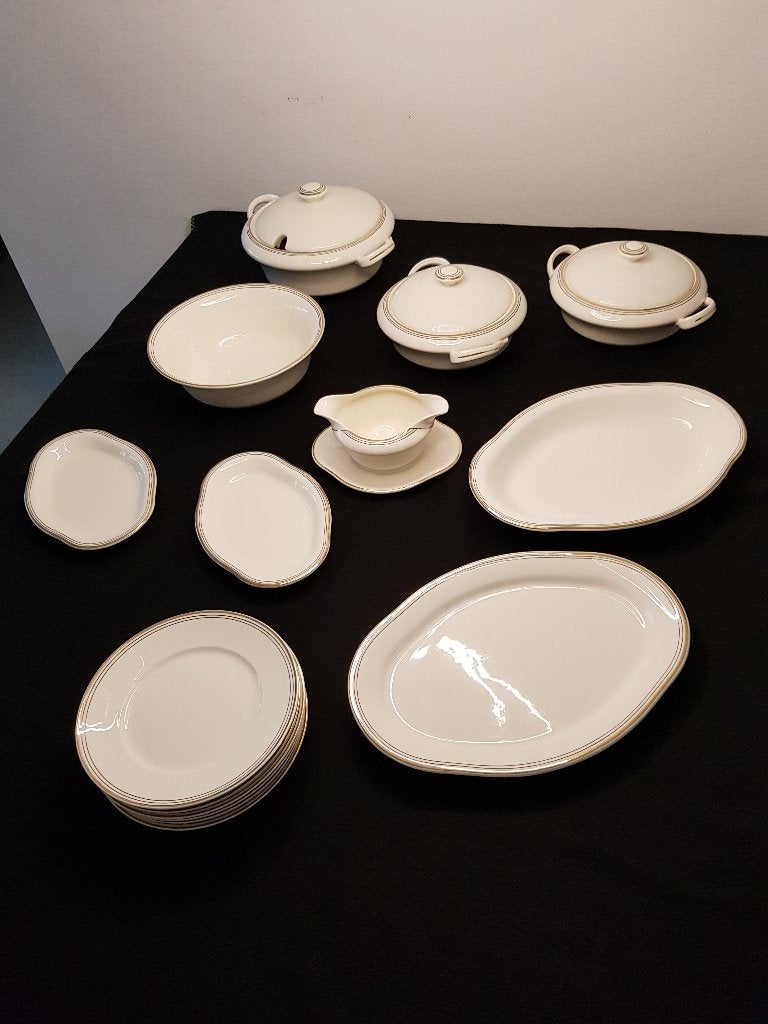 Mosa vintage serviesonderdelen roomkleurig/goud 15 delig, Ophalen