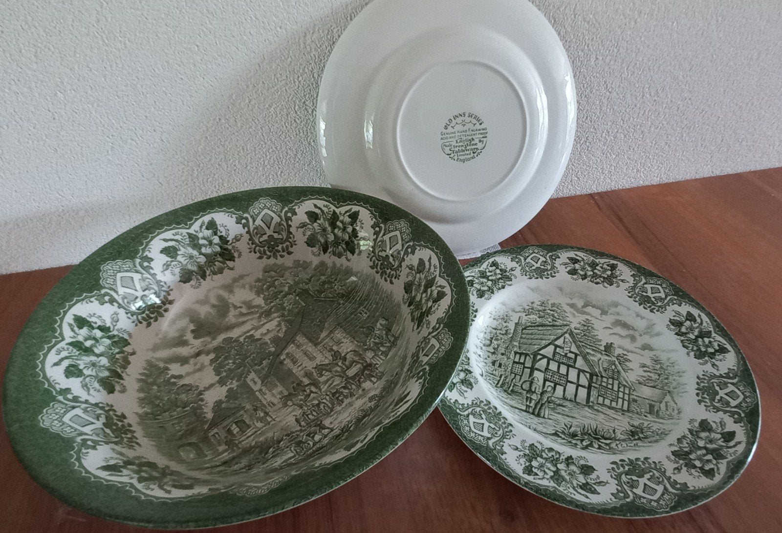 Old Inns borden, Huis en Inrichting, Keuken | Servies, Overige merken, Vintage, Ophalen of Verzenden, Zo goed als nieuw