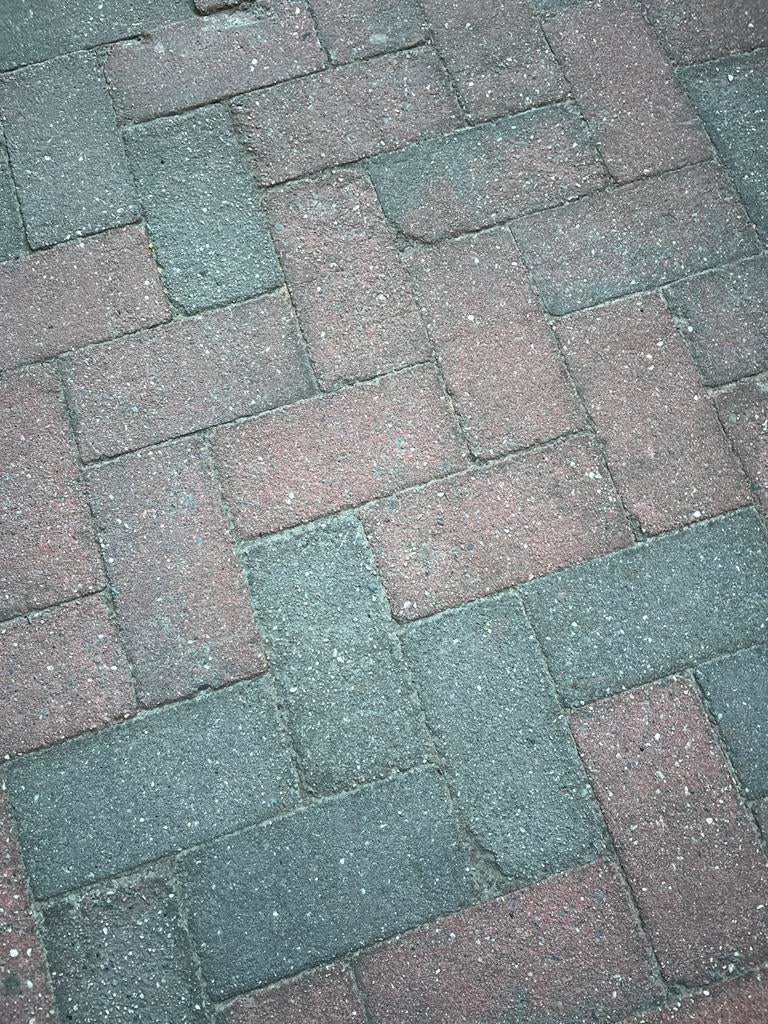 Gratis 10m² gebruikte klinkers - rood/grijs, Tuin en Terras, Tegels en Klinkers, Ophalen, Gebruikt, Klinkers, 10 m² of meer