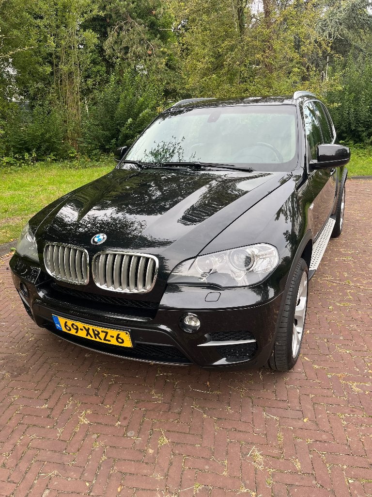 BMW X5 3.0 D Xdrive 40D AUT 2012 Zwart, Auto's, BMW, Euro 5, 2993 cc, 255 €/maand, Zwart
