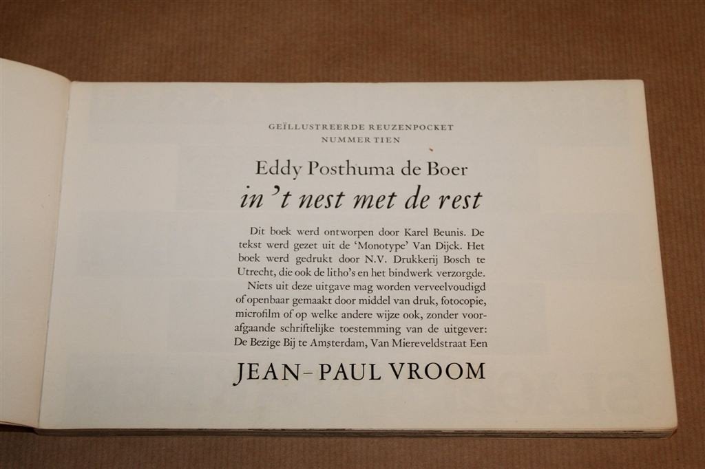 In \'t Nest met de Rest — Fotoboek Posthuma de Boer 1965, Boeken, Ophalen of Verzenden, Gelezen