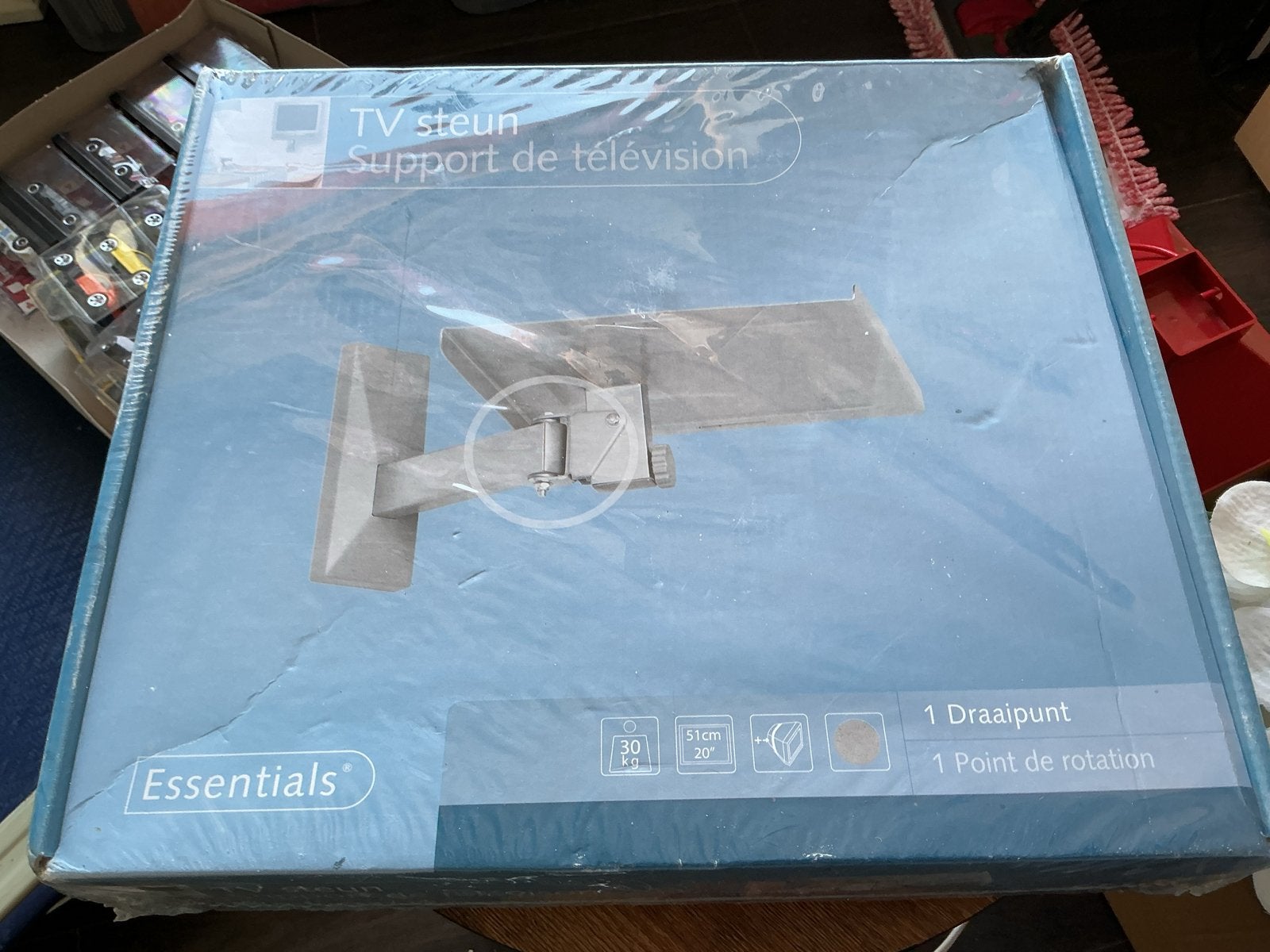 Essentials TV steun met 1 draaipunt - Nieuw in doos, Ophalen, Nieuw