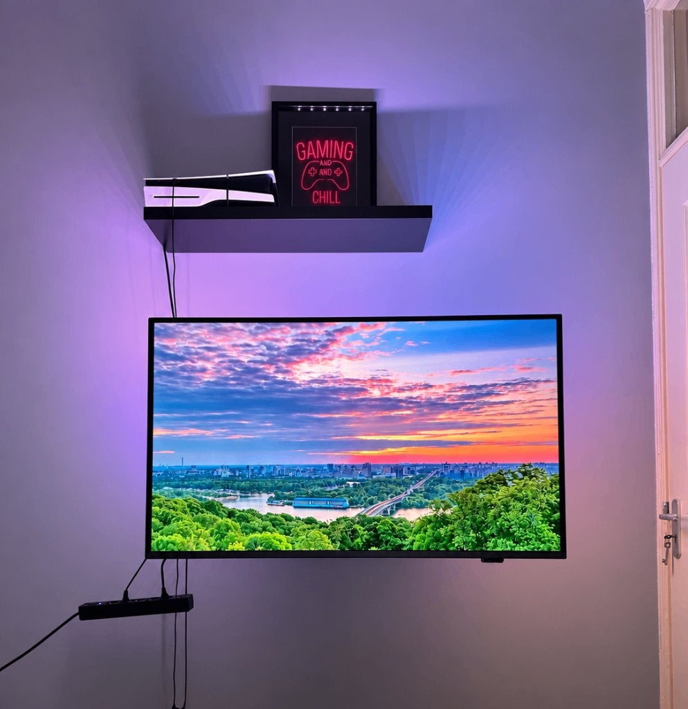 Foto 5 van Philips The One 43PUS8909/12 43” 4K Ambilight