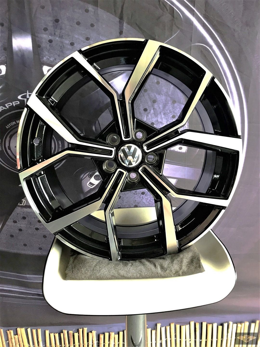 17 inch 5x100 VW Polo Faro Look Velgen Nieuw, Auto-onderdelen, Banden en Velgen, Velg(en), -, -, Nieuw