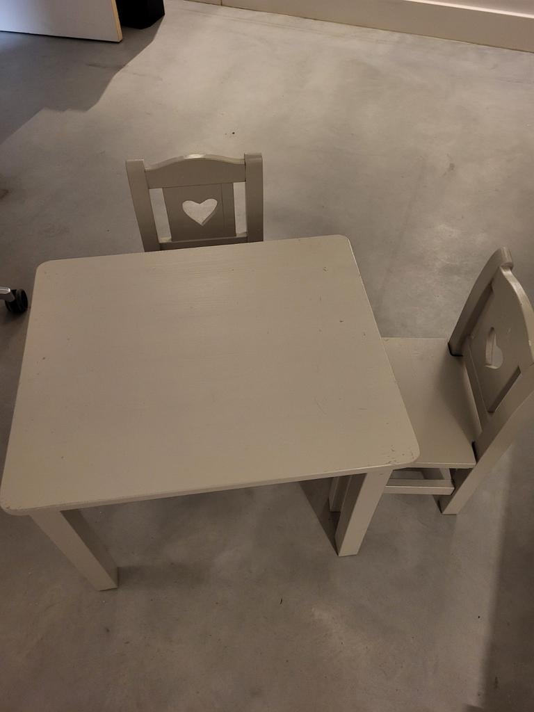 Kinder tafel en stoeltjes, Ophalen, Tafel(s) en Stoel(en)