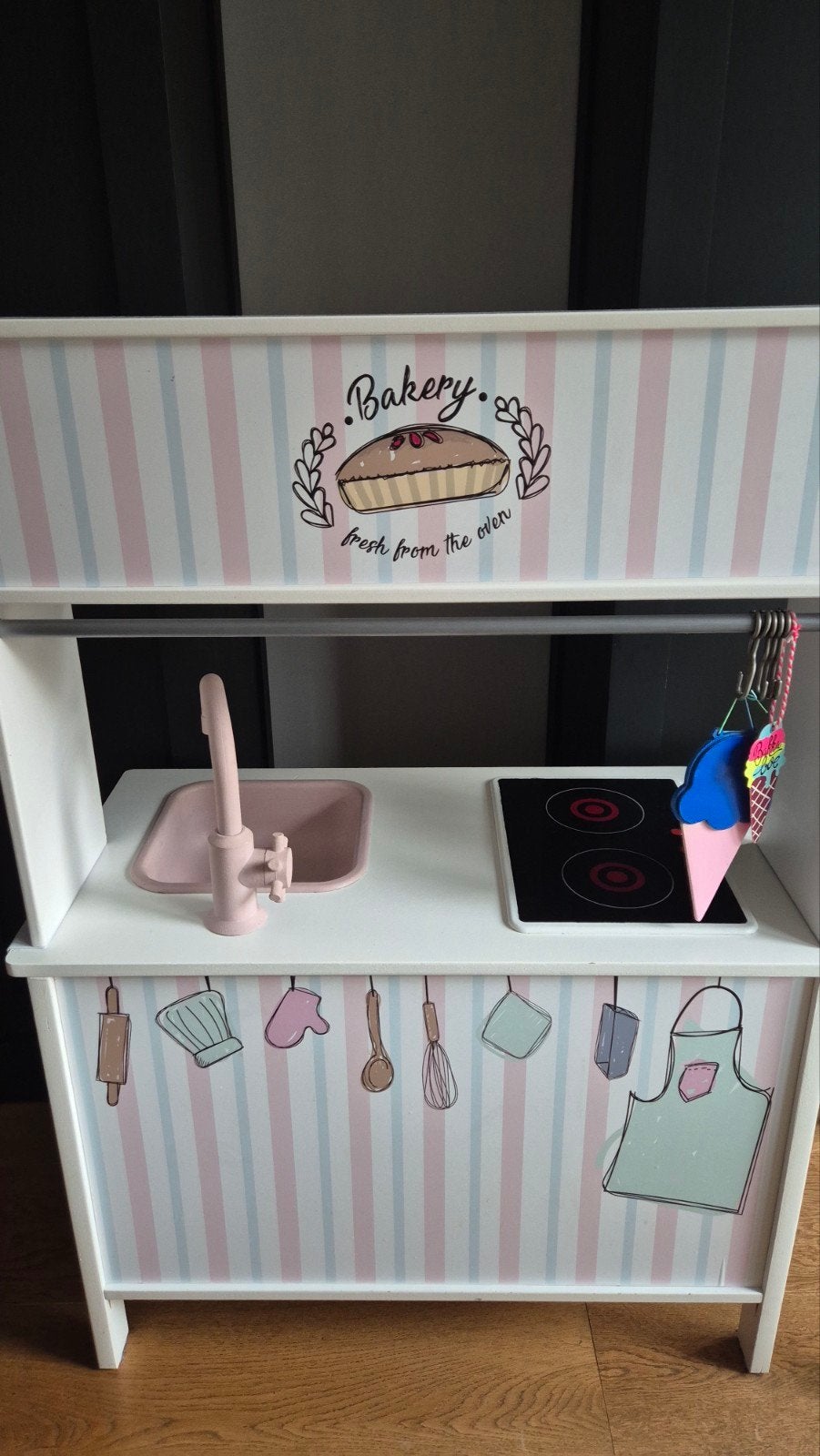 Ikea keukentje Leuk als winkeltje ivm bestickerde achterkant, Ophalen, Zo goed als nieuw, Overige typen