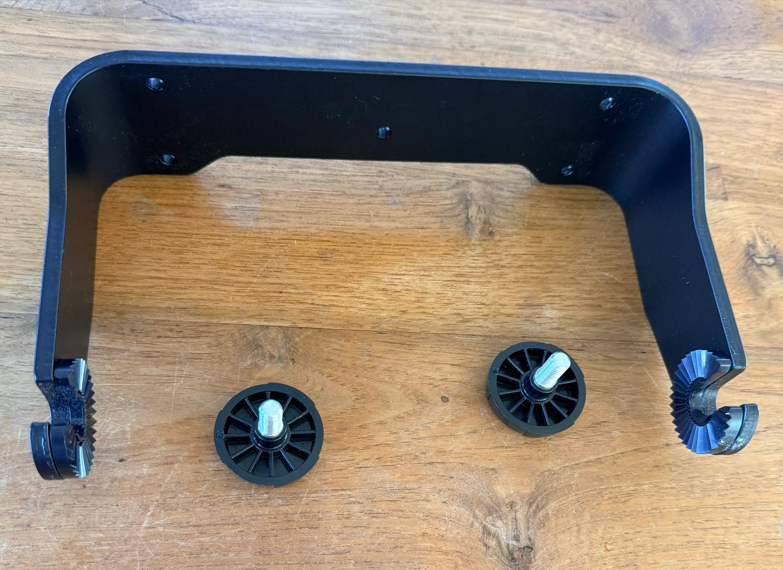 Raymarine Axiom 9’ beugel - Nieuw, Ophalen of Verzenden, Nieuw