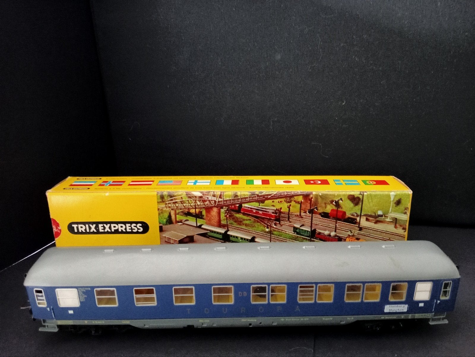 Trix Express DB Touropa Wagon - Blauw, Ophalen of Verzenden, Gelijkstroom, Wagon, Trix