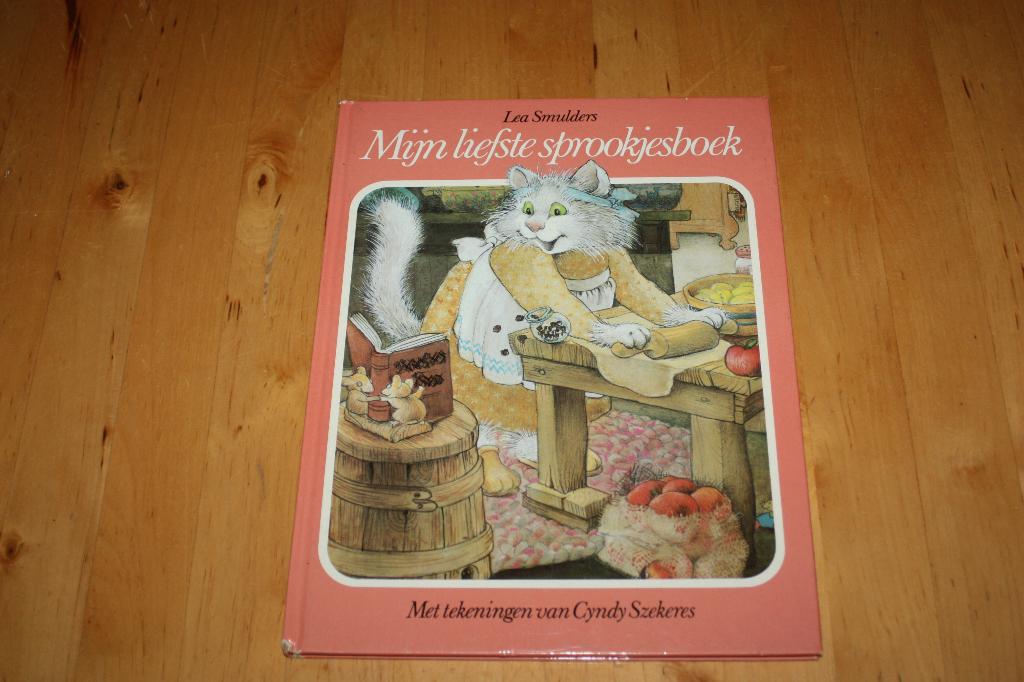 Mijn liefste sprookjesboek, Lea Smulders, Boeken, Ophalen of Verzenden, Gelezen, Lea Smulders, Sprookjes