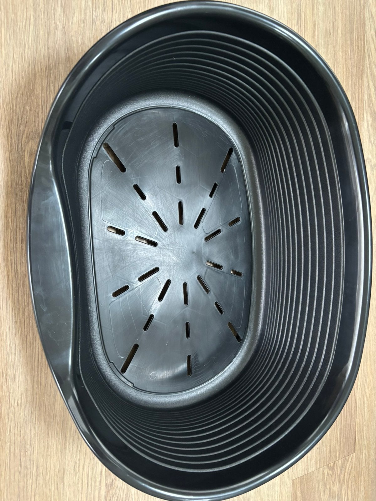 Ferplast plastic hondenmand zonder kussen, Ophalen, Zo goed als nieuw