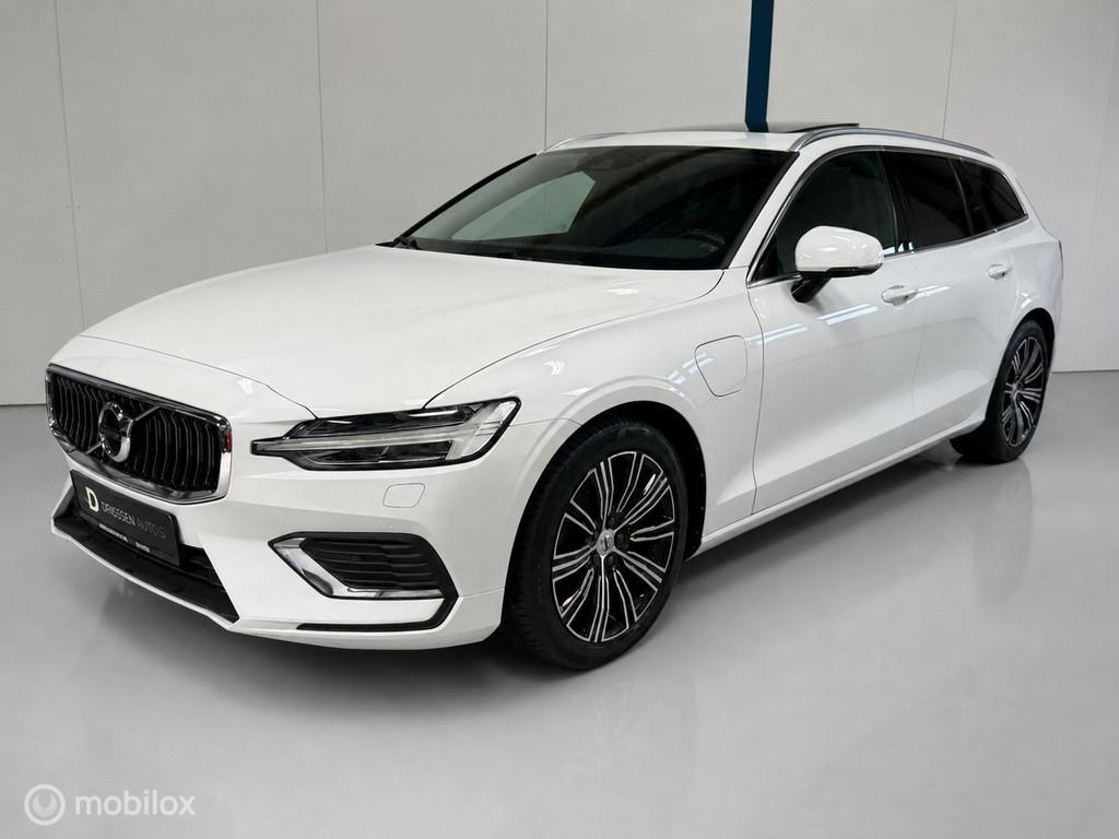 Volvo V60 2.0 T8 Twin Engine AWD Inscription PANO/LEER, Automaat, Gebruikt, 4 cilinders, Wit
