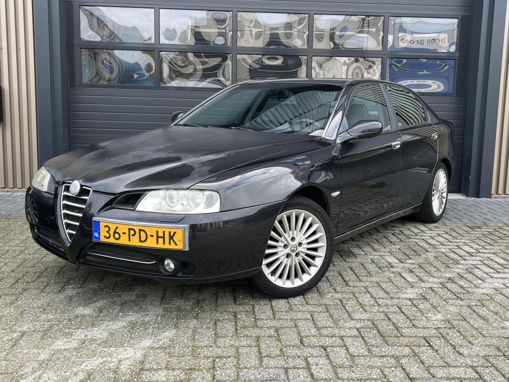 Alfa Romeo 166 2.0 T.Spark Distinctive Leder Cruise Climate, Gebruikt, 150 pk, Zwart, Handgeschakeld