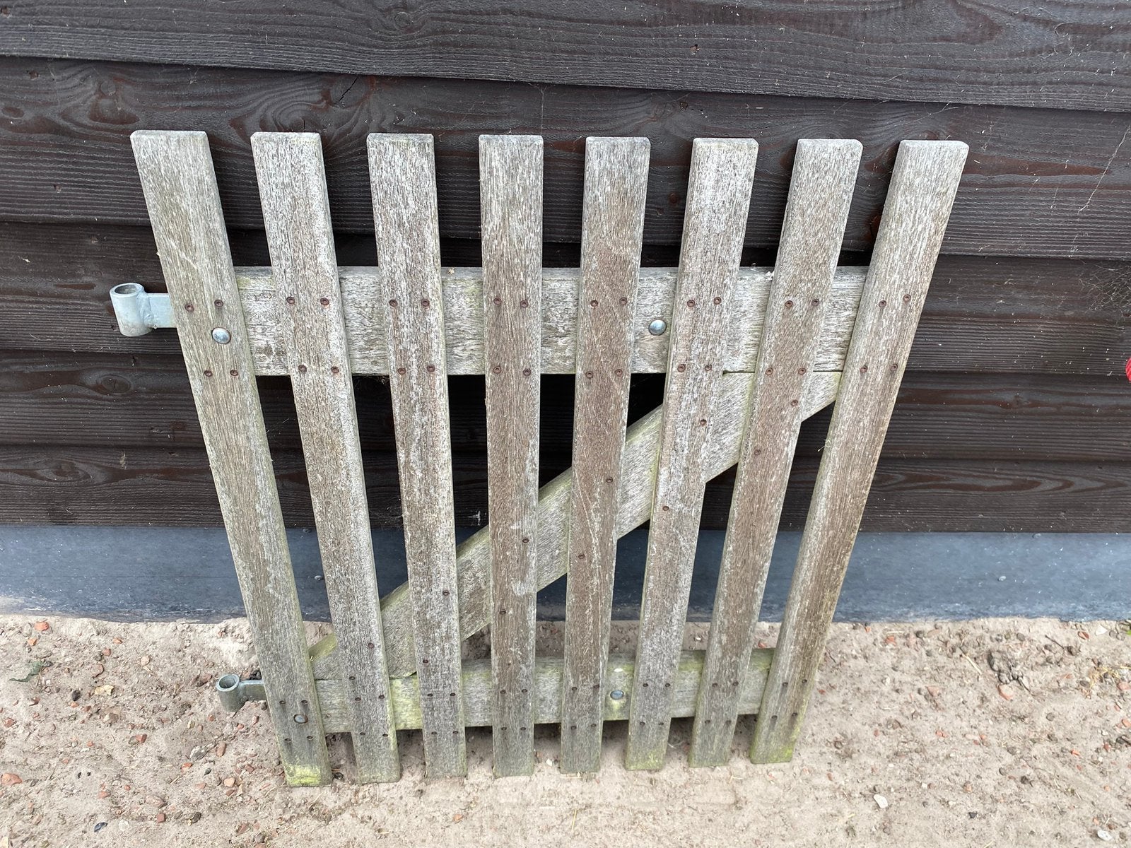 Houten hekje met duimscharnieren., Ophalen, Zo goed als nieuw, Hout, Tuinhek