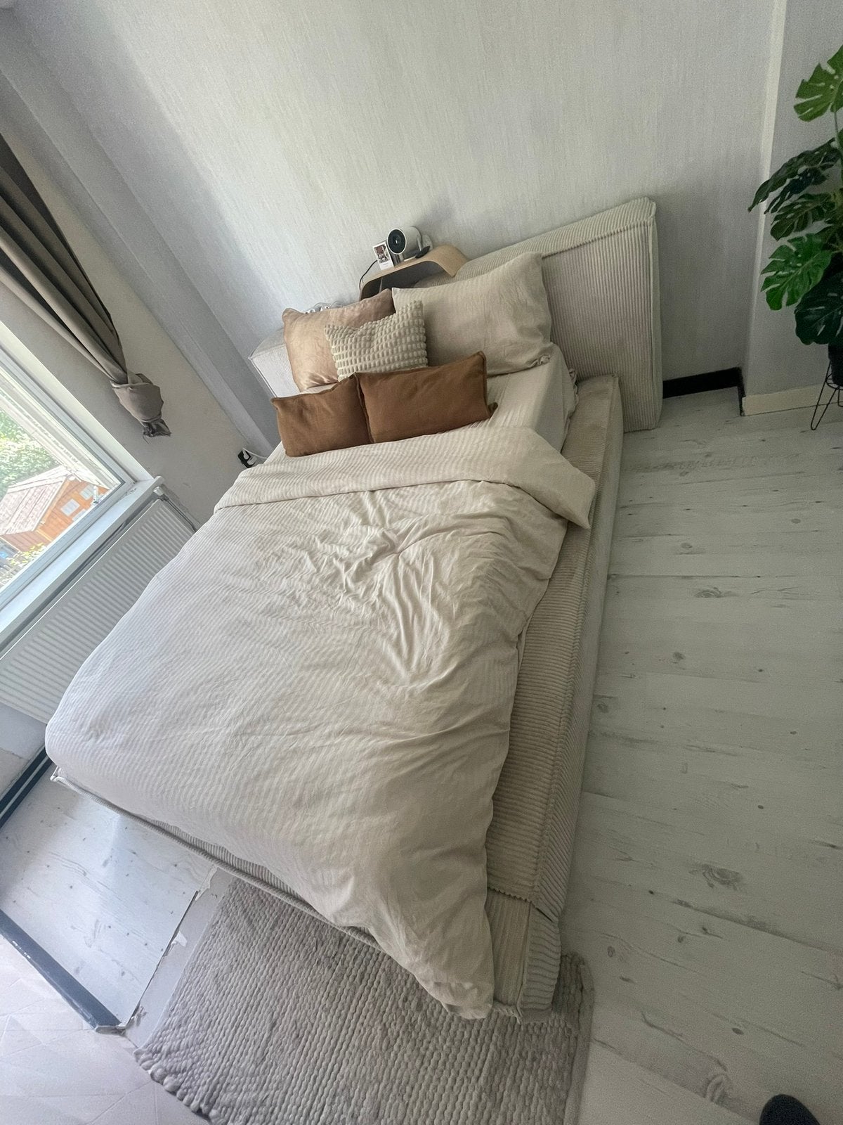 Beige Ribfluweel bed + opbergruimte en EMMA matras, Ophalen, Beige, Tweepersoons, 140 cm