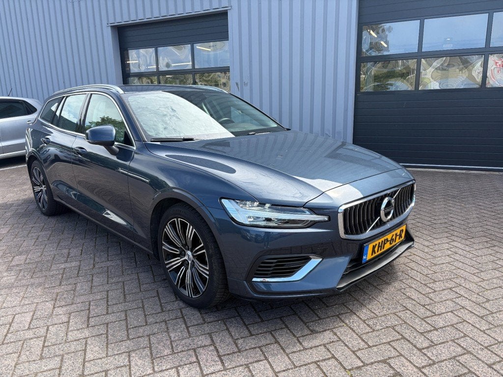 Volvo V60 2.0 T8 AWD Recharge Inscription Expression All-in, Gebruikt, 4 cilinders, Blauw, Hybride Elektrisch/Benzine