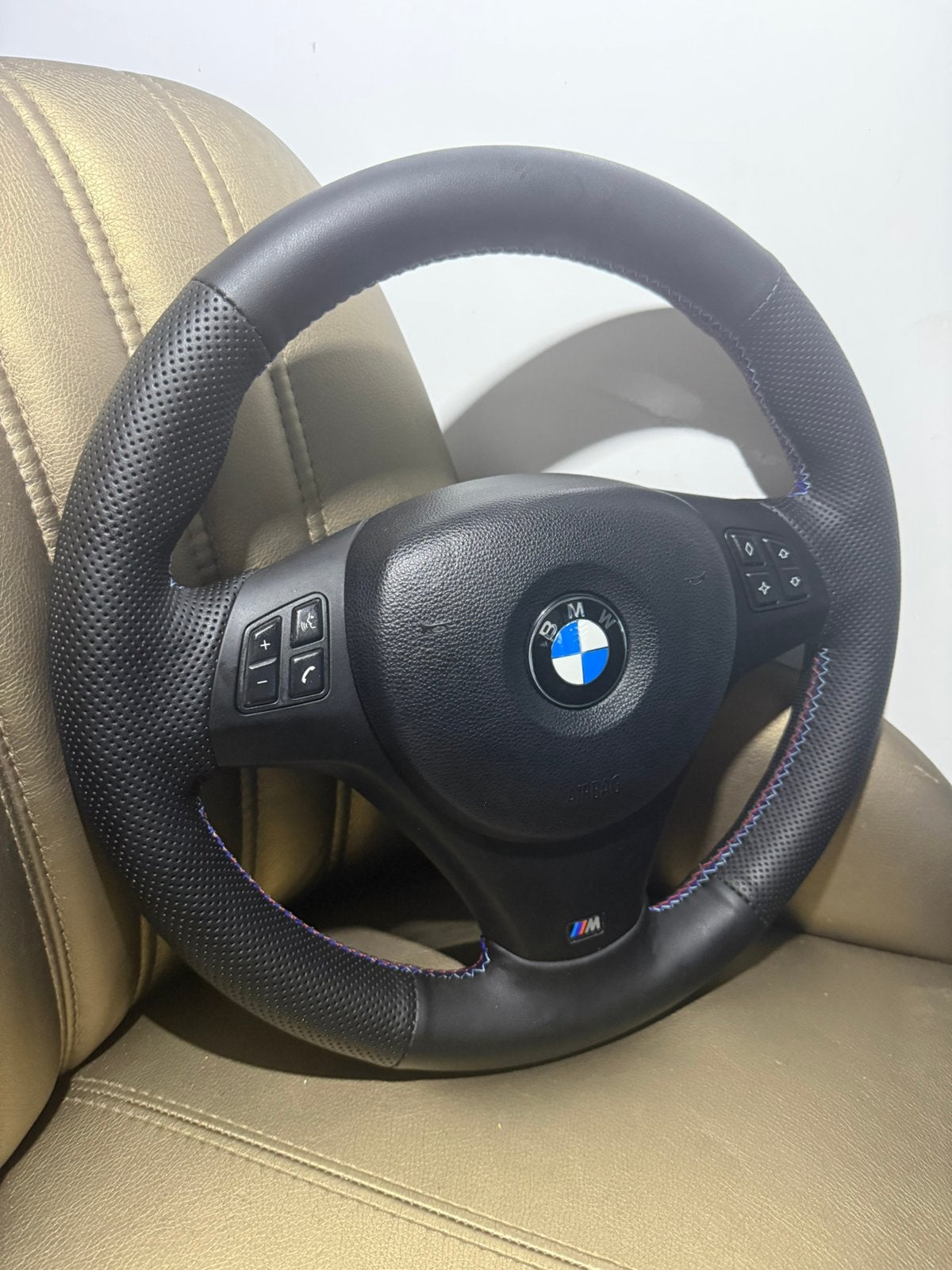 Bmw  M E8x E9x E81 E82 E87 E88 E90 E91 E92 E93 leder stuur, Auto-onderdelen, Dashboard en Schakelaars, BMW, Ophalen of Verzenden