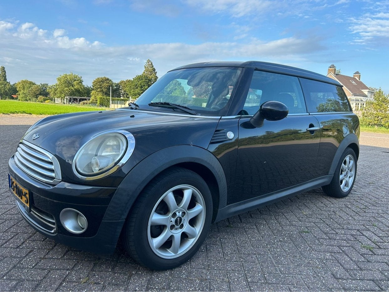 MINI Clubman 1.6 Cooper Chili (bj 2009), Auto's, Gebruikt, 4 cilinders, 4 stoelen, Leder en Stof